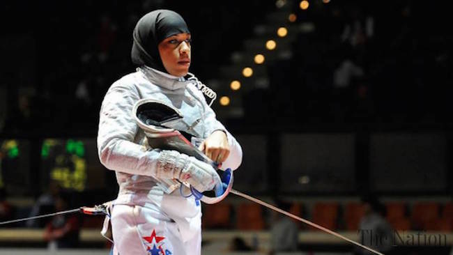 ibtihaj-muhammad-s-story-is-another-stone-breaking-the-stereotype-that-hijab-equals-oppression-1454833189-3319